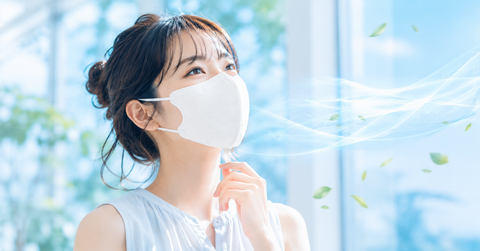 夏のマスクが息苦しい・暑い理由と対策。高温多湿でも息がしやすくする方法