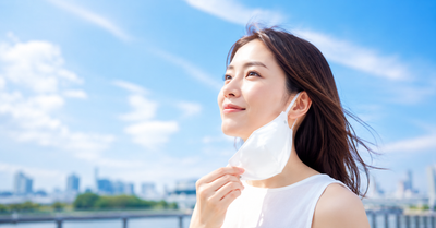 マスクのにおいが気になる原因と対策。蒸れ・口臭がこもるのを根本から防ぐ方法